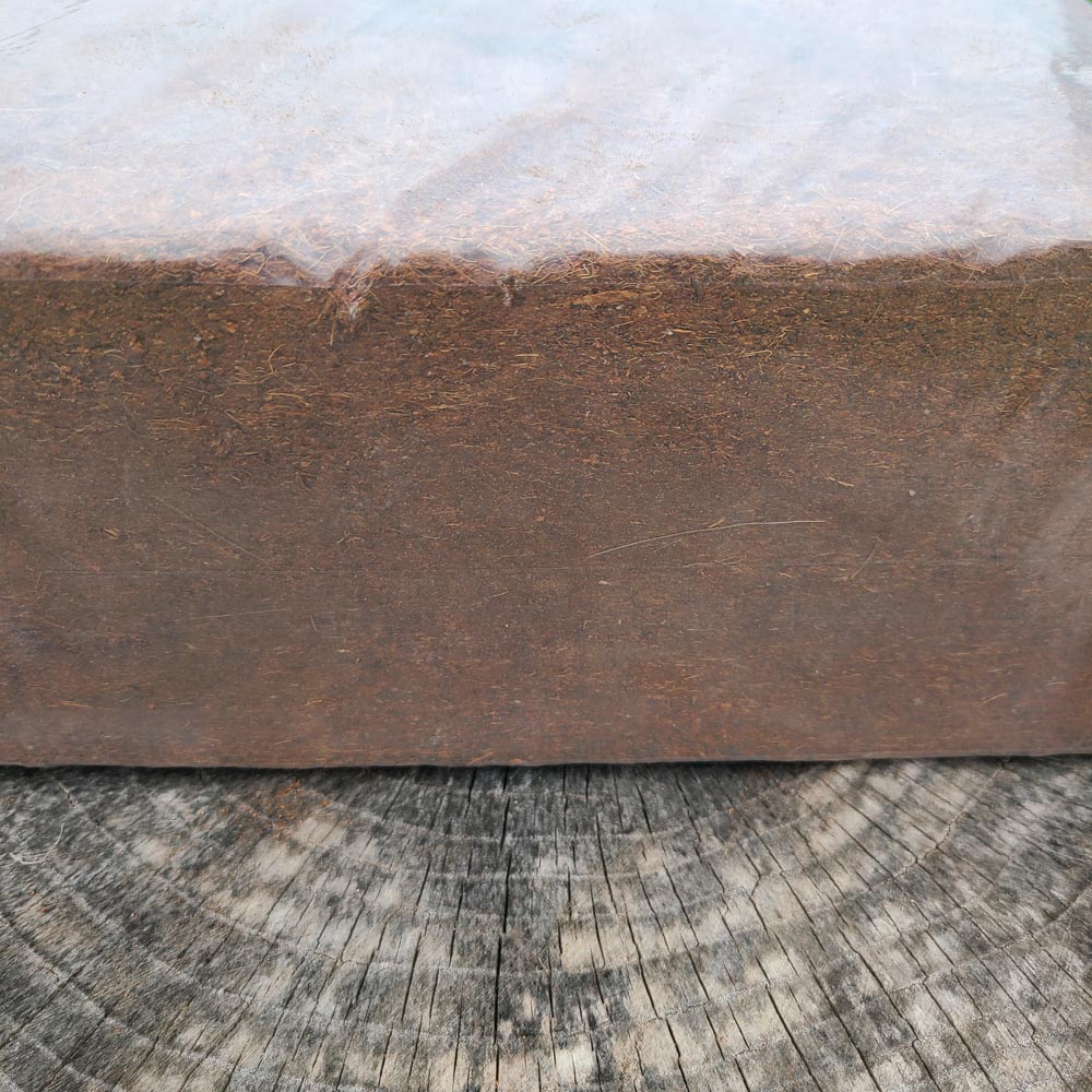 COMPRESSED 5KG COCO PEAT SUBSTRATES BLOCK