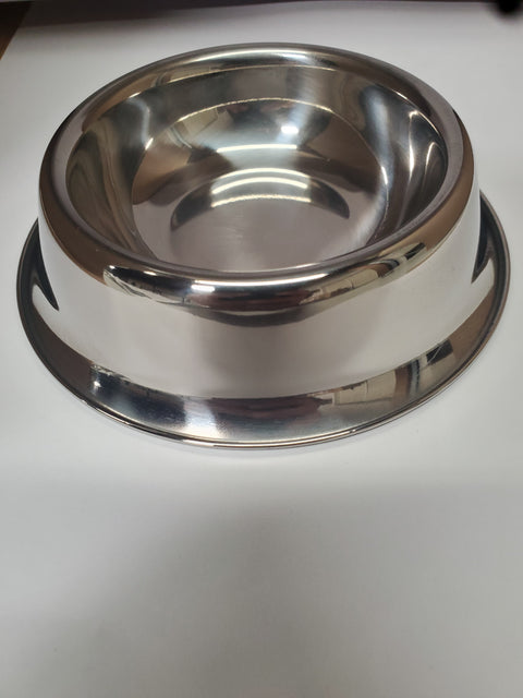 4 oz stainless steel water dish.